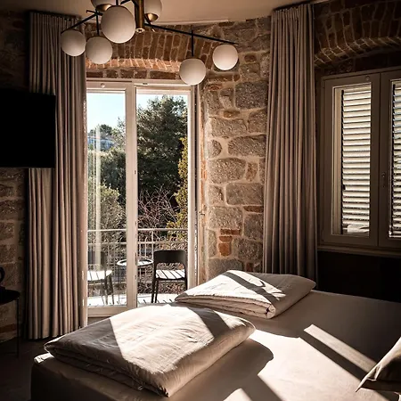 East Coast Deluxe 4* Split