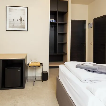 فندق مبيت وإفطار East Coast Deluxe 4*
