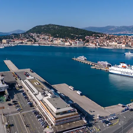 East Coast Deluxe Split