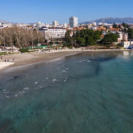 East Coast Deluxe 4* Split